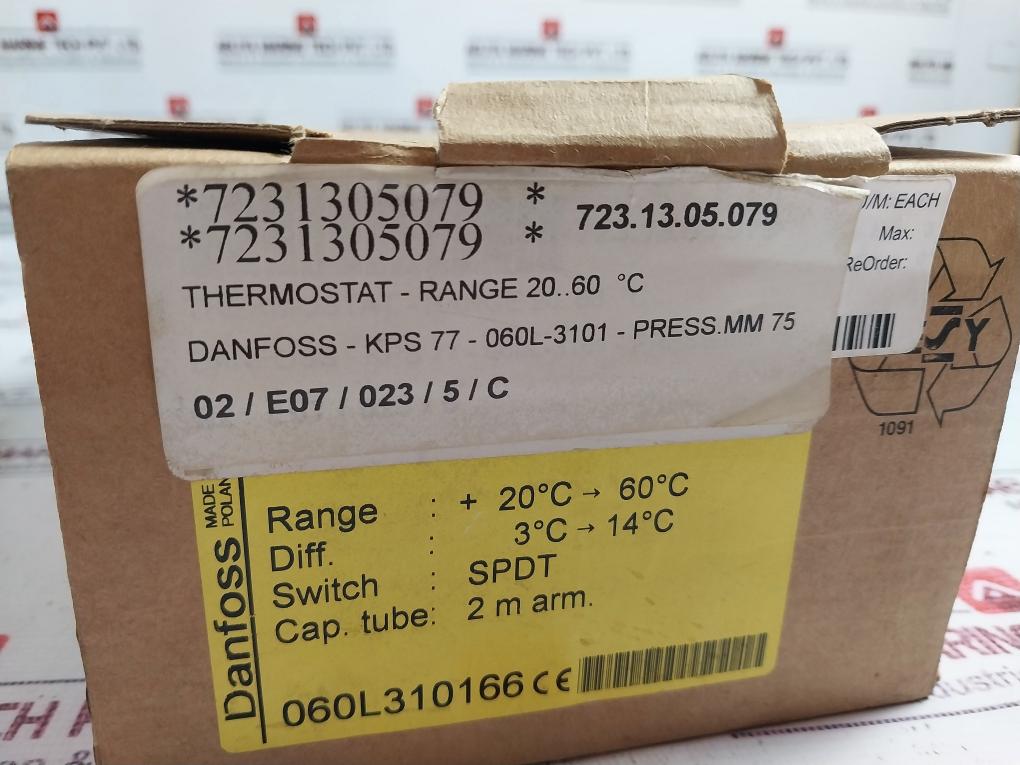 Danfoss Kps 77 Thermostat, Kps77, Spdt, Ip67, 130˚C, Range 20-60°C