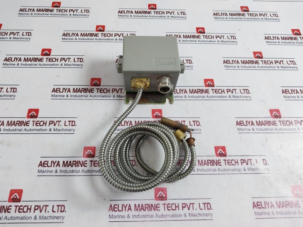 Danfoss Kps 77 Thermostat, Kps77, Spdt, Ip67, 130˚C, Range 20-60°C
