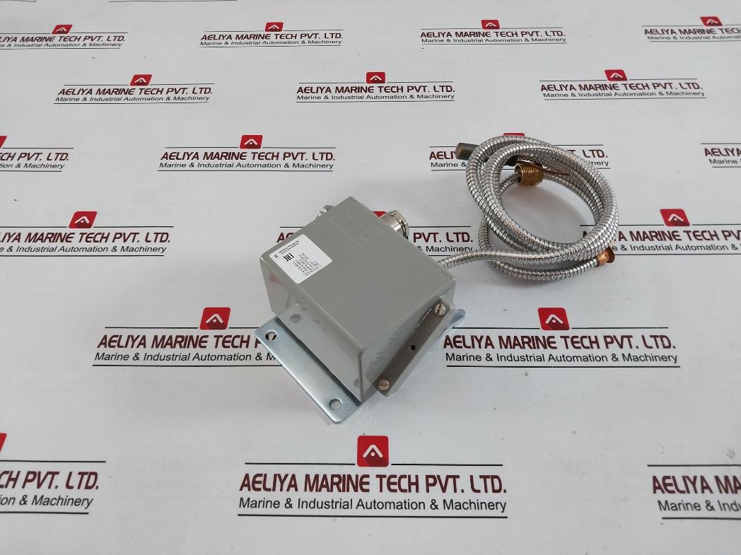 Danfoss Kps80 Thermostat Temperature Switch 70-120C Ac1 10A Ip67 5-30V A0965