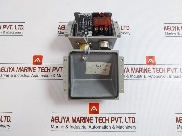 Danfoss Pressure Control Switch Kps39 10-35Bar