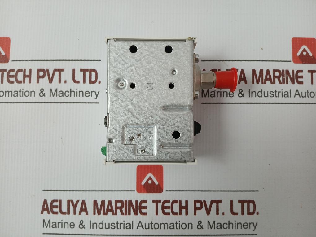 Danfoss Pressure Switch Ip30 3 Bar 43 Psi 060-117391 Kp5