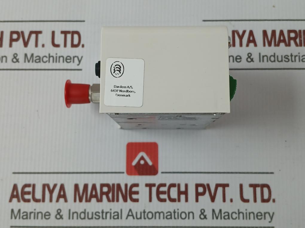 Danfoss Pressure Switch Ip30 3 Bar 43 Psi 060-117391 Kp5