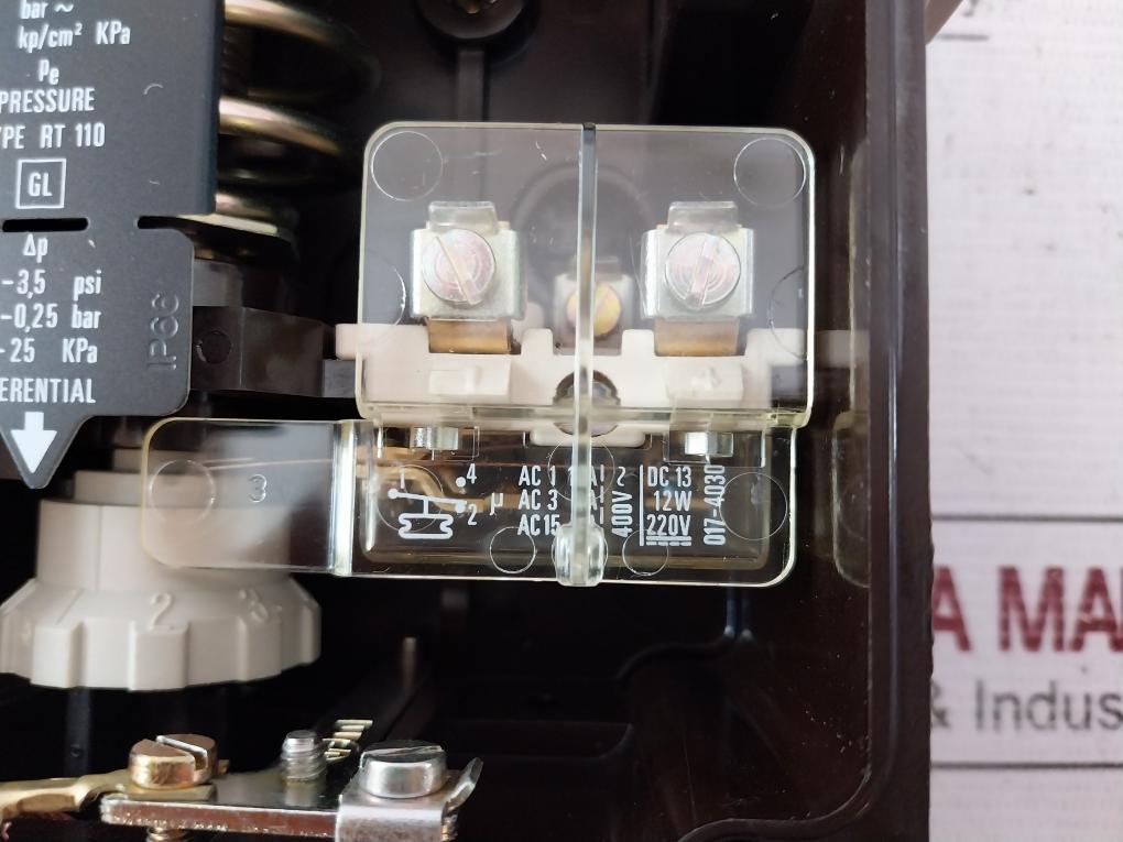 Danfoss Rt 110 Pressure Switch En 60947-4/-5 3-40 Psig