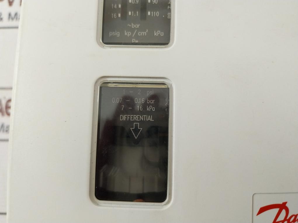 Danfoss Rt112 Pressure Switch 2-16 Psig 1-2 Psi 0.07-0.16 Bar Ab357