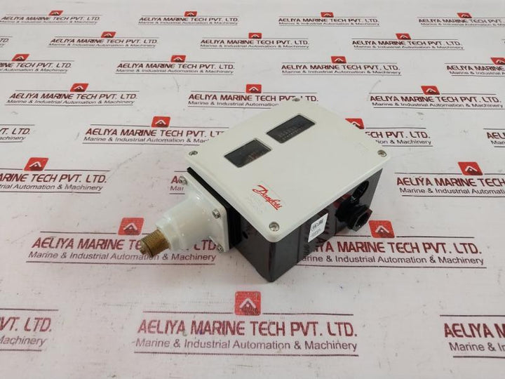 Danfoss Rt 116 Pressure Switch Rt116-017-5200 15-140 Psig 25 Bar 22 Bar/319 Psig