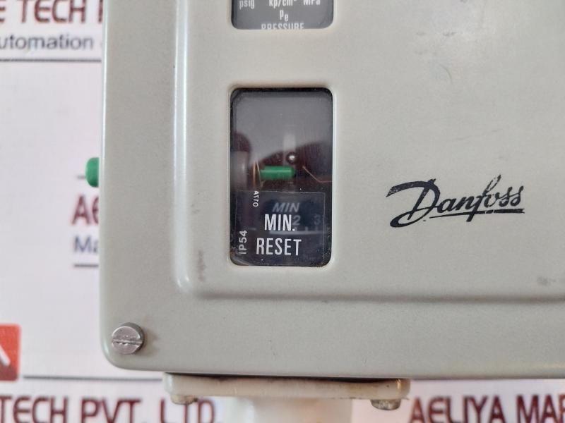 Danfoss Rt 117 Pressure Control Switch Pb 42 Bar/Mwp 609 Psig