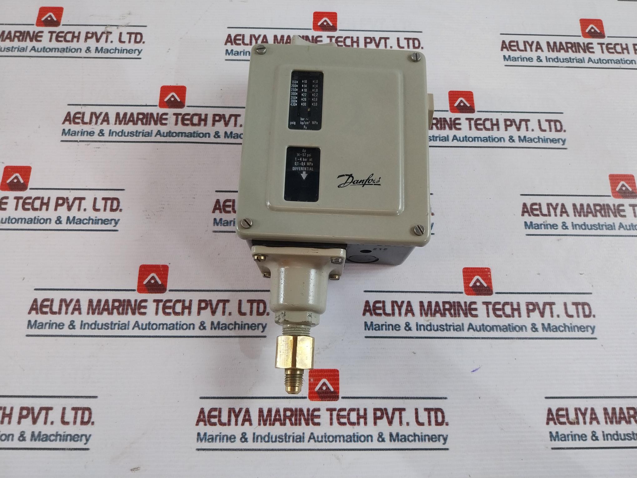 Danfoss Rt 117 Pressure Control Switch Pb 42 Bar/Mwp 609 Psig 12W