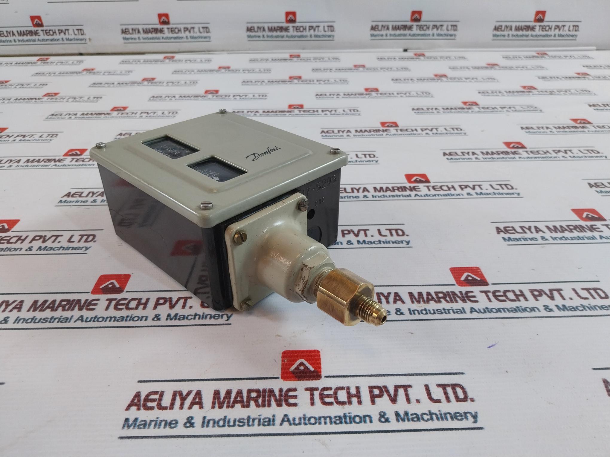 Danfoss Rt 117 Pressure Control Switch Pb 42 Bar/Mwp 609 Psig 12W