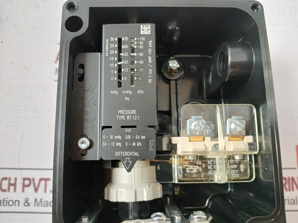 Danfoss Rt121 Pressure Switch 017A1681-03 En60947-4/-5 Ip66 7 Bar/102 Psig