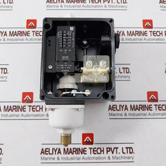 Danfoss Rt121 Pressure Switch Pb 7 Bar/Mwp 102 Psig 0-100 Kpa