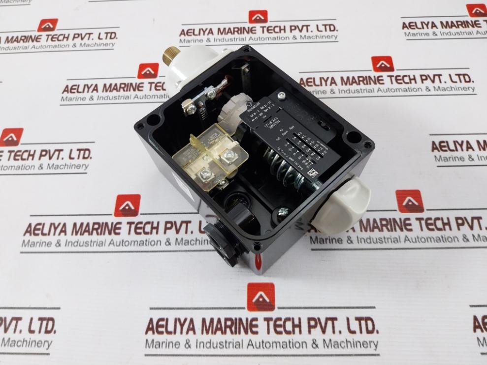 Danfoss Rt121 Pressure Switch Pb 7 Bar/Mwp 102 Psig 0-100 Kpa