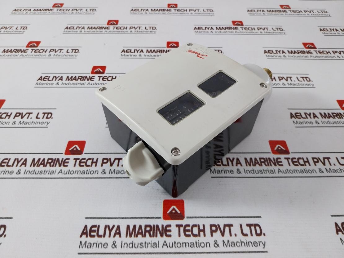 Danfoss Rt121 Pressure Switch Pb 7 Bar/Mwp 102 Psig 0-100 Kpa