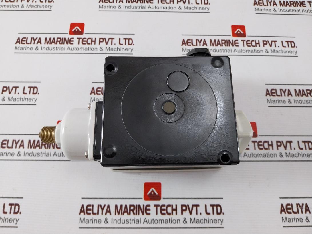 Danfoss Rt121 Pressure Switch Pb 7 Bar/Mwp 102 Psig 0-100 Kpa