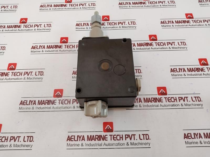 Danfoss Rt1a Pressure Control Switch Pb 22 Bar/mwp 319 Psig Ip66, En 60947-4/-5