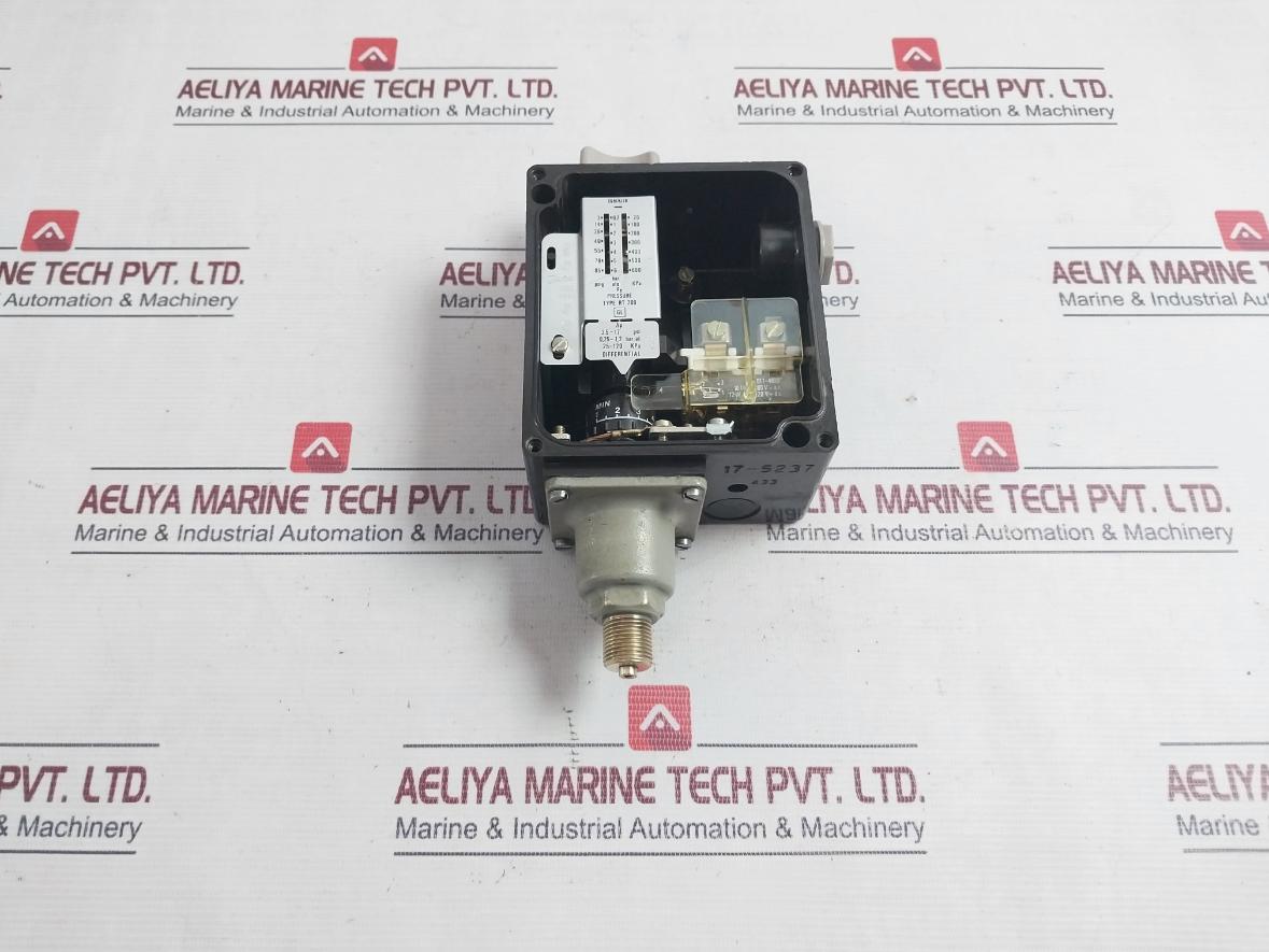 Danfoss Rt 200 Pressure Switch 12W 220Vdc Ip66 3.5-17 Psi
