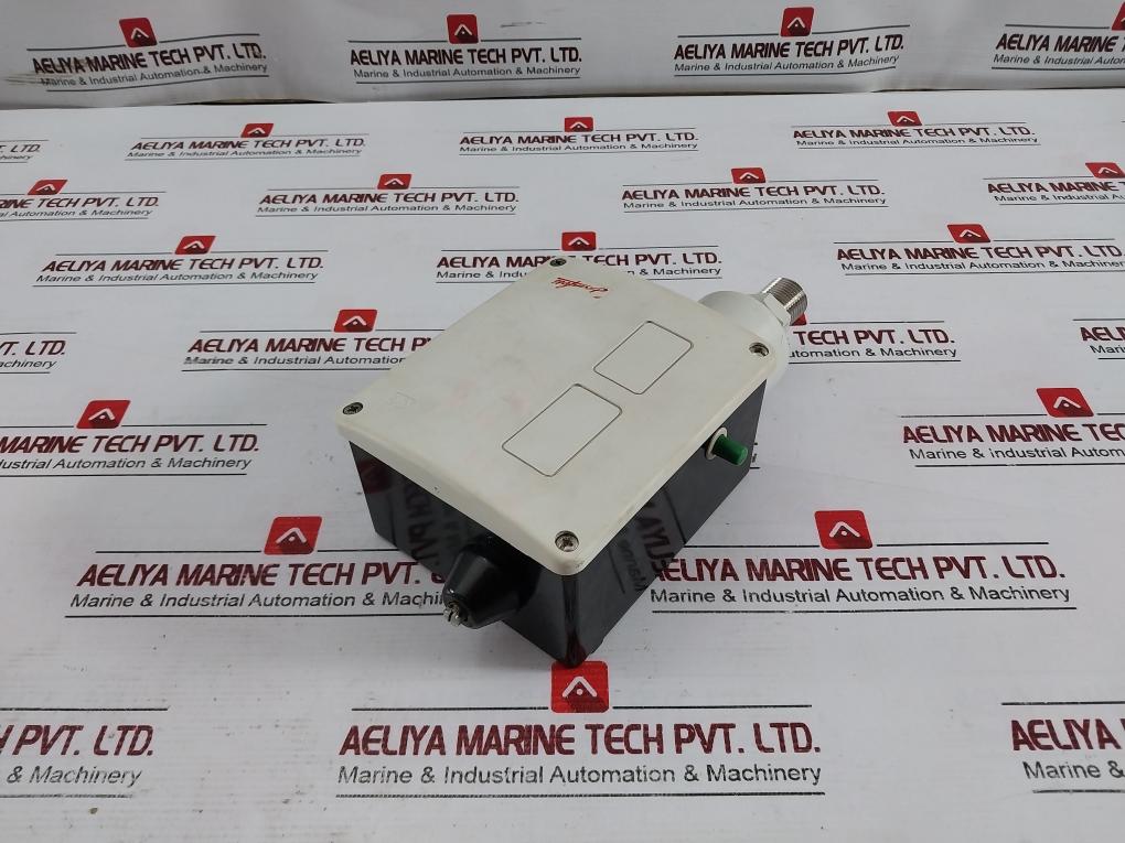 Danfoss Rt33B Pressure Switch 12W 220V 400V 017A1800-01 Pb 7 Bar/Mwp 102 Psig