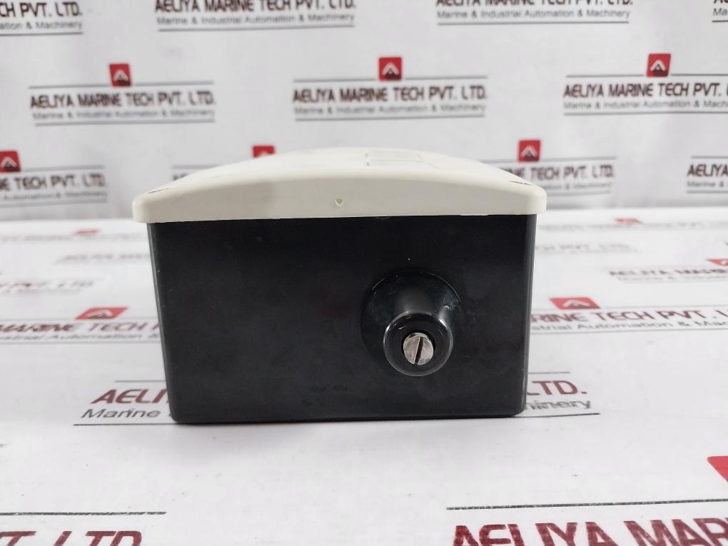 Danfoss Rt33B Pressure Switch 12W 220V 400V 017A1800-01 Pb 7 Bar/Mwp 102 Psig