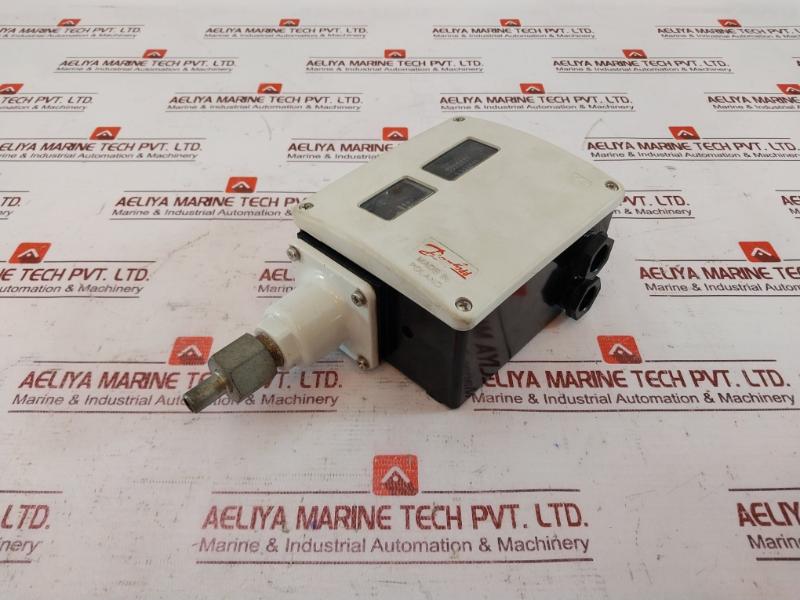 Danfoss Rt5 017A1694-01 Pressure Switch Ip66 60-240 Psig 4-17 Bar 400-1700 Kpa