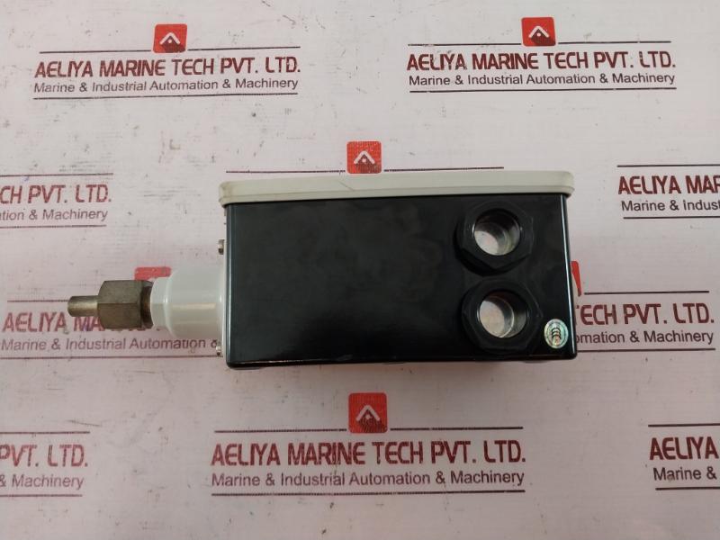 Danfoss Rt5 017A1694-01 Pressure Switch Ip66 60-240 Psig 4-17 Bar 400-1700 Kpa