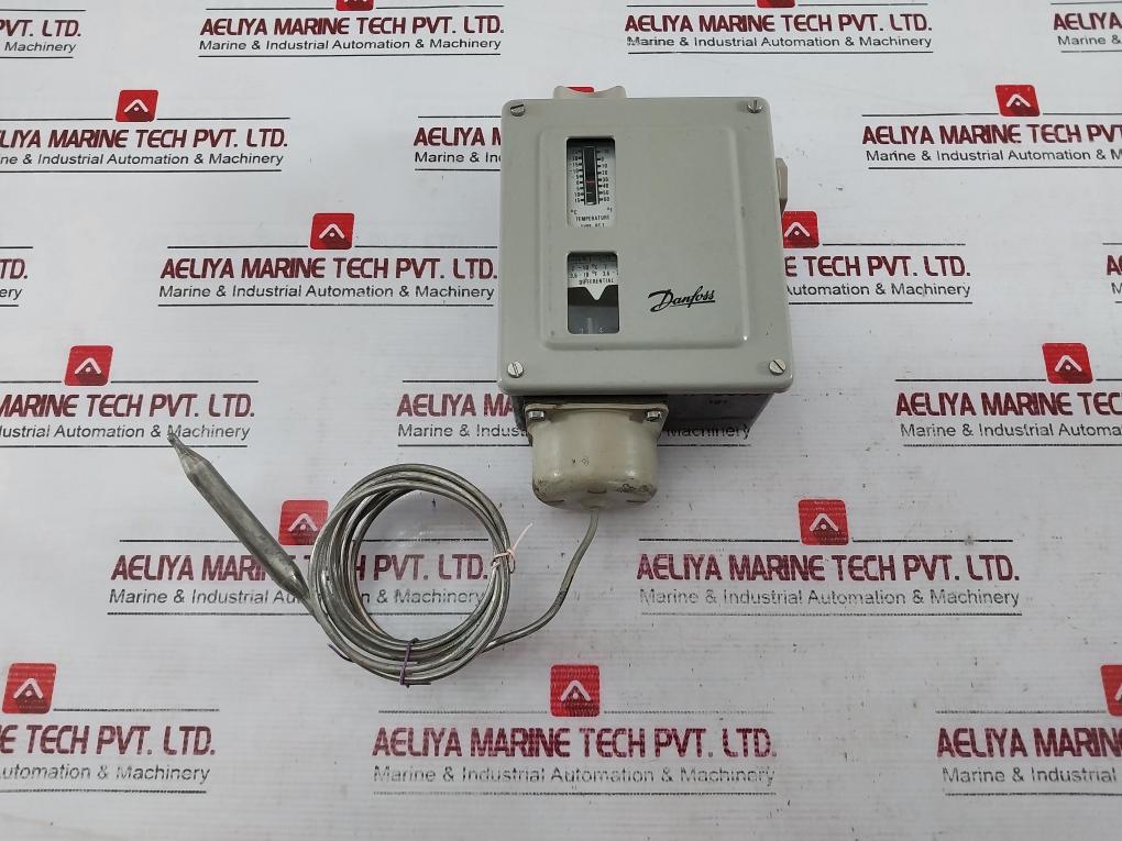 Danfoss Rt7 Temperature Switch 017A1558 Din 46255 17-5053
