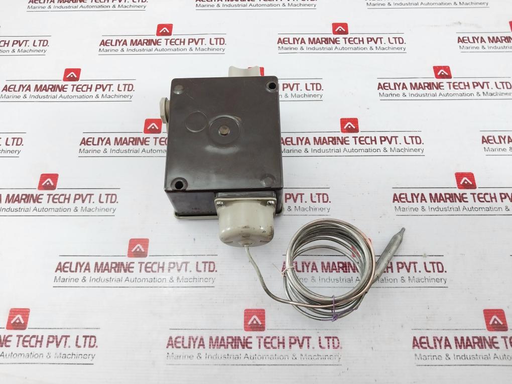 Danfoss Rt7 Temperature Switch 017A1558 Din 46255 17-5053