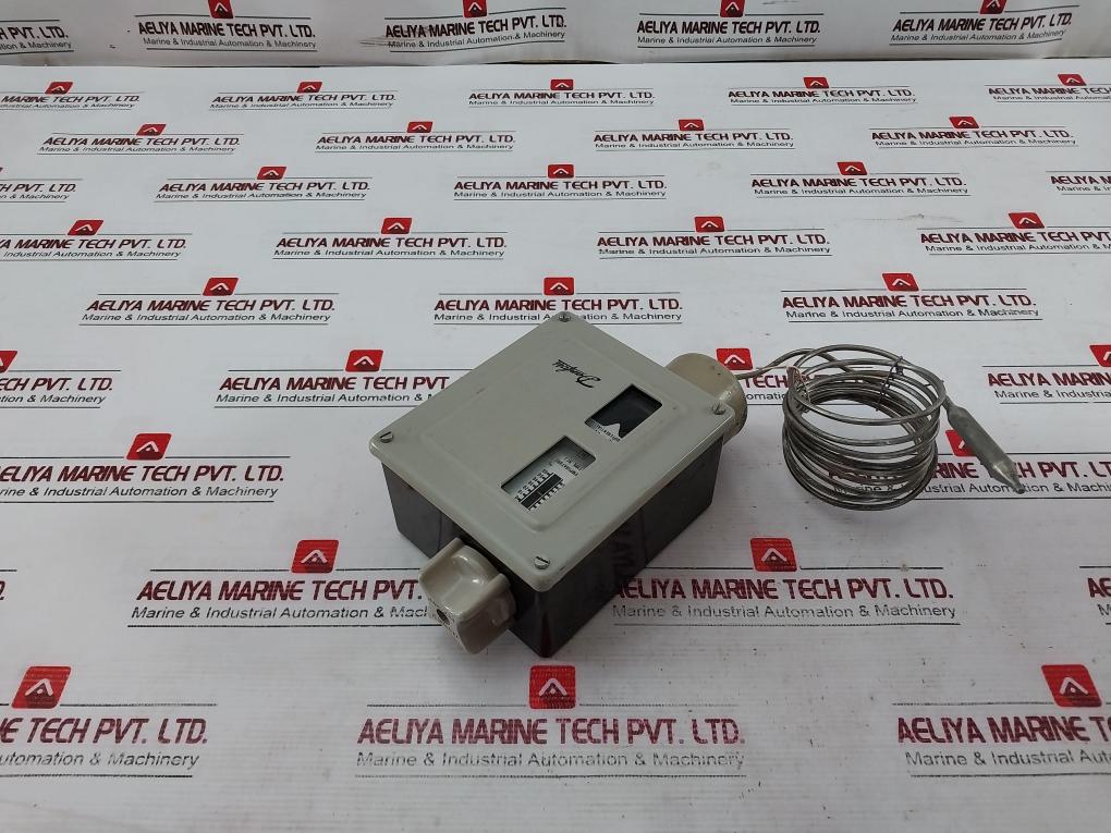 Danfoss Rt7 Temperature Switch 017A1558 Din 46255 17-5053