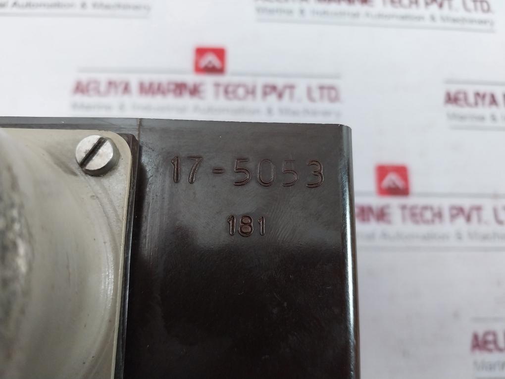 Danfoss Rt7 Temperature Switch 017A1558 Din 46255 17-5053
