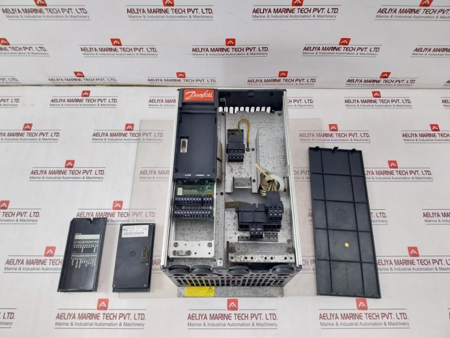 Danfoss Vlt5004Pt2C20Str3Dlf00A00C0 Variable Frequency Drive -24V+ -dc+Dc