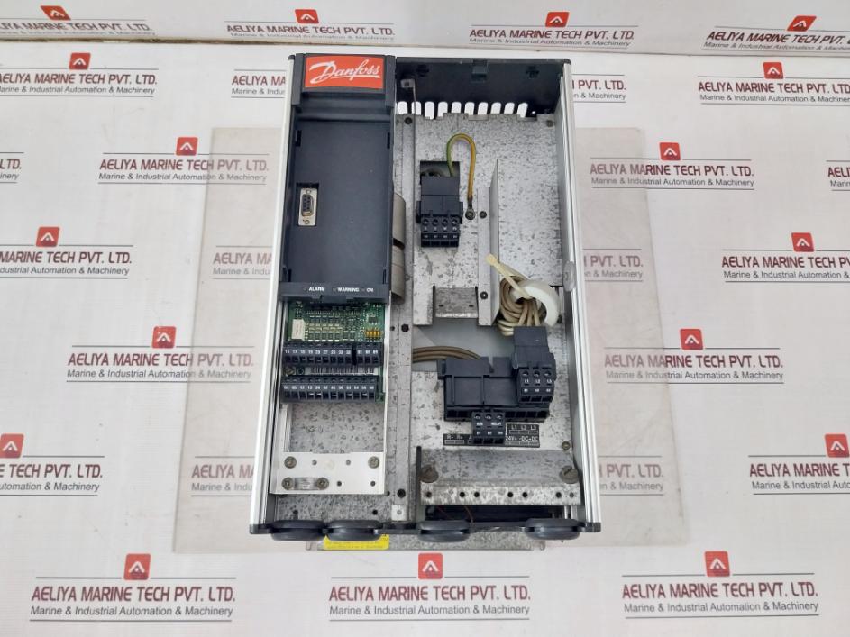 Danfoss Vlt5004Pt2C20Str3Dlf00A00C0 Variable Frequency Drive -24V+ -dc+Dc