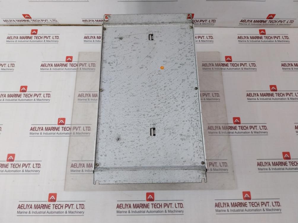 Danfoss Vlt5004Pt2C20Str3Dlf00A00C0 Variable Frequency Drive -24V+ -dc+Dc