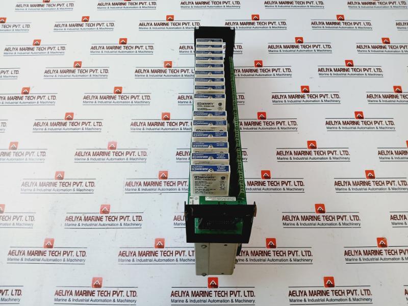 Dataforth Scmpb01 16 Channel Analog I/o Backpanel W/ 15 I/o Plcs + Power Supply