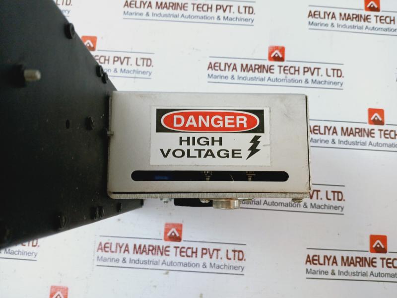 Dataforth Scmpb01 16 Channel Analog I/o Backpanel W/ 15 I/o Plcs + Power Supply