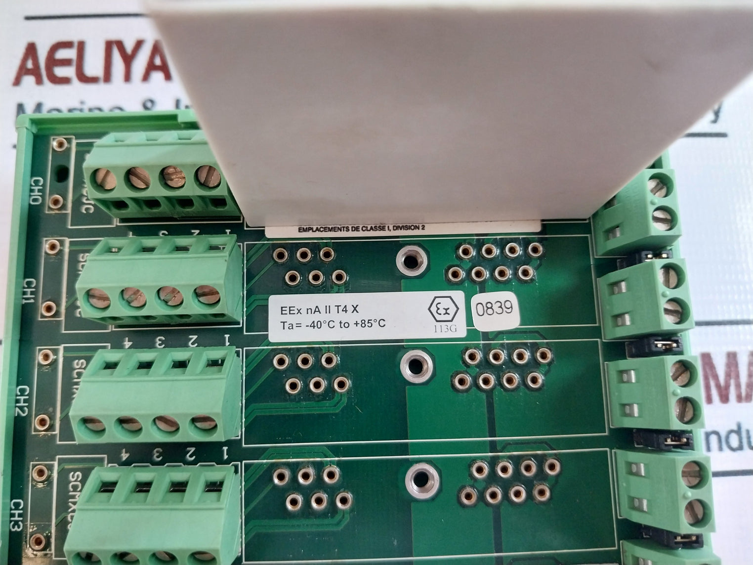 Dataforth Scmpb07-3 8 Channel Backpanel W/Analog Voltage Input Module Scm5B41-02