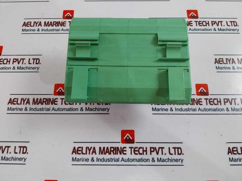 Dataforth Scmpb07 Um Analog Voltage Input Module With Back Panel