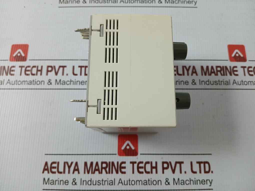 Day Timer 220V 50/60Hz Ip 40 Eaw 6Tz70
