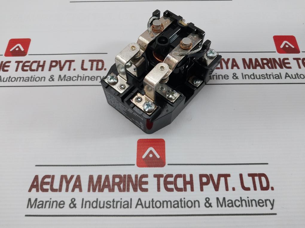 Dayton 5X847E Power Relay 120Vac,50/60Hz