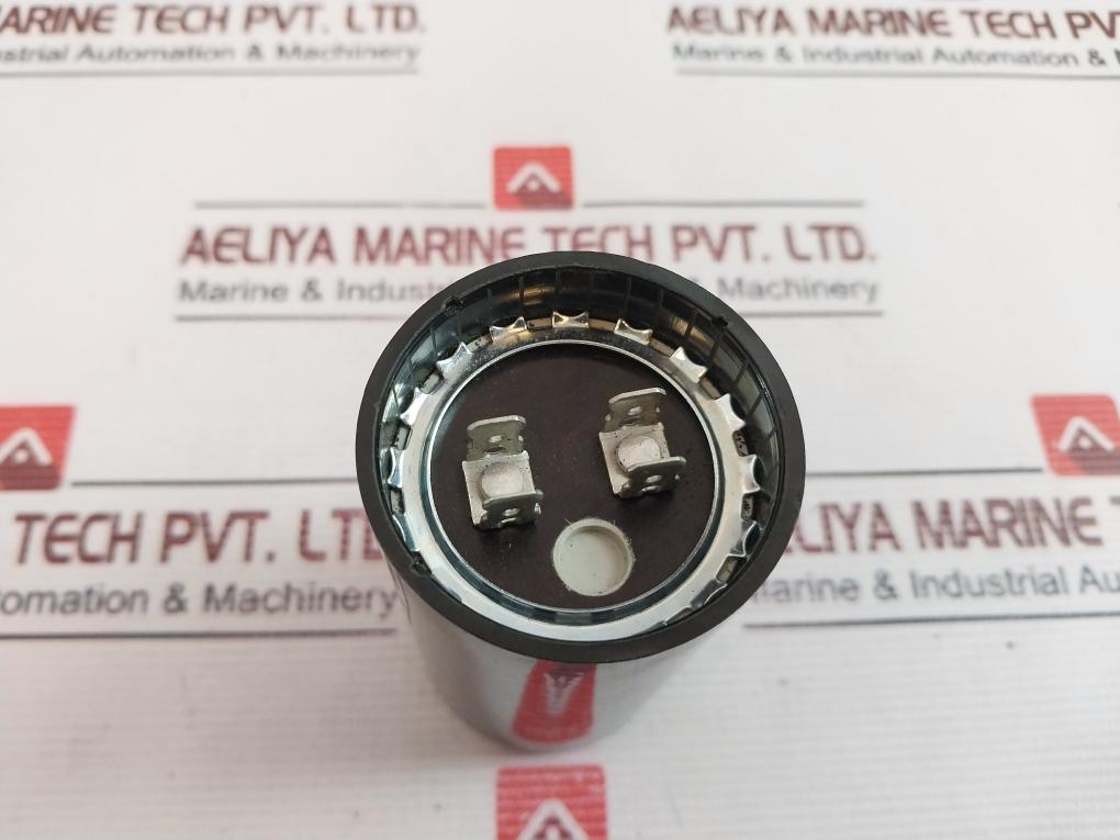 Dayton 6Fll1 Motor Start Capacitor 110-125Vac 60/50Hz