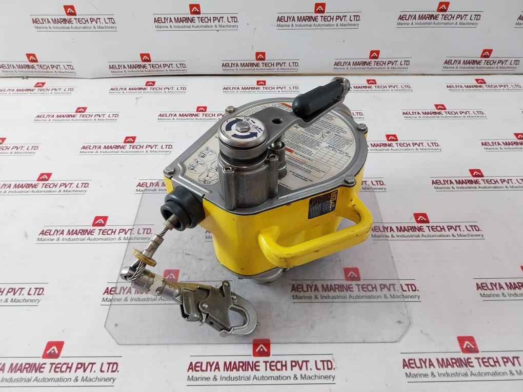 Dbi-sala 3M 3400942 Self Retracting Lifeline 310Lbs 15 Meter 50Ft 9510277 Rev.A