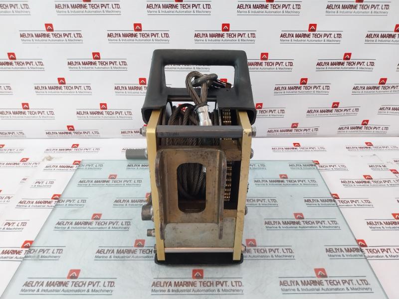 Dbi Sala Salalift Ii 8102001 60Ft Wire 350Lbs Rated Load Confined Space Rescue