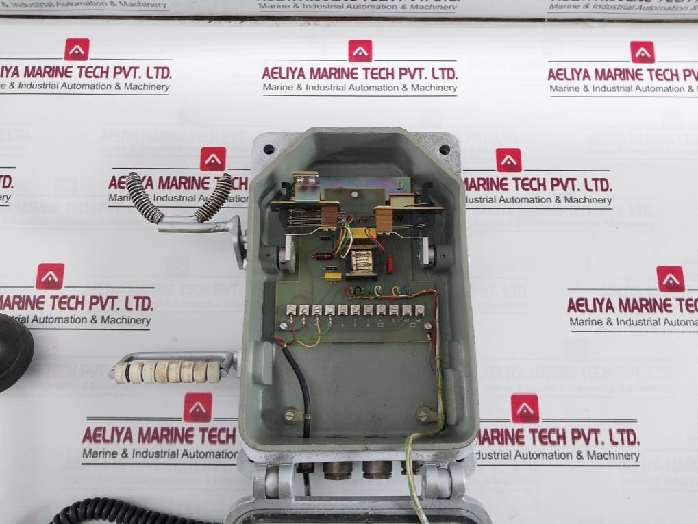 Dbtn 11201 Marine Telephone Rekn2530111100 W