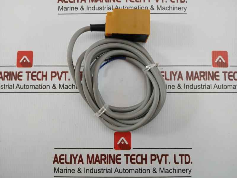 Dc Proximity Switch Sensor 10–30V 2M-cable Omron Tl-n10Me1