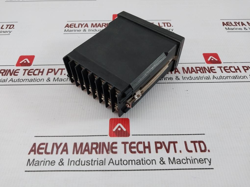 Dc Voltage Monitor 240V Ac Icon P49-vmd0