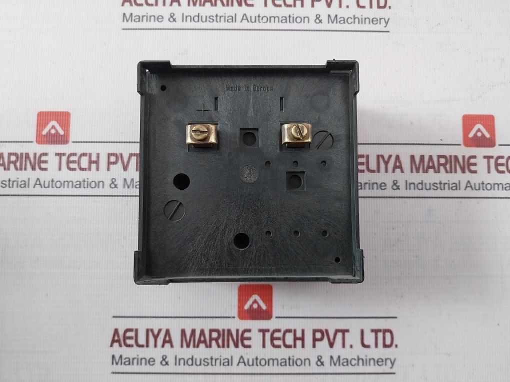 Deif 0-150 Kvar Voltage Meter