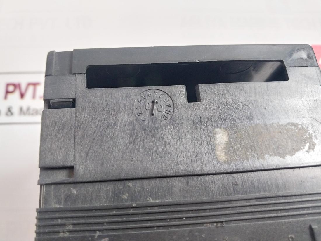 Deif 0-300V Analog Voltmeter 1.5 245613 220