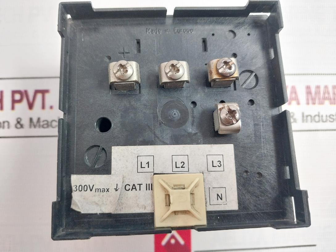 Deif 0-300V Voltmeter 300V Max 1.5 502117