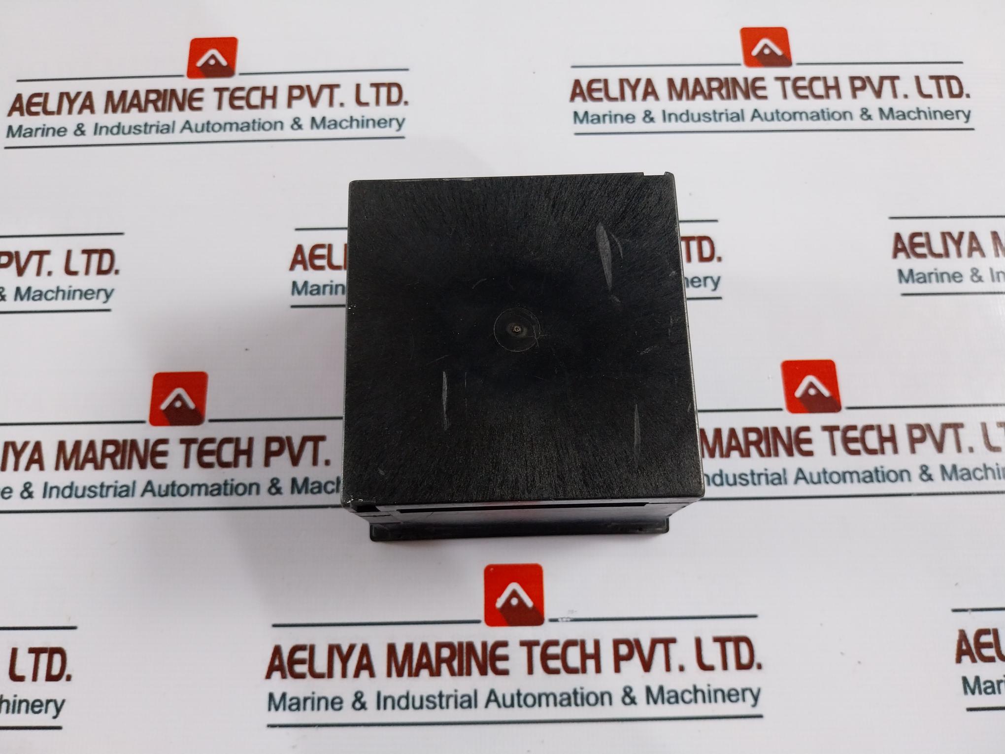 Deif 0-600V Analog Voltage Meter