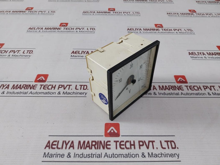 Deif Analog Panel Volt Meter 0-40V &nbsp;