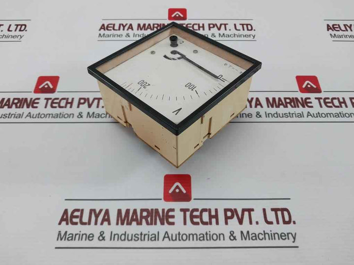 Deif Analog Voltmeter 0-250V
