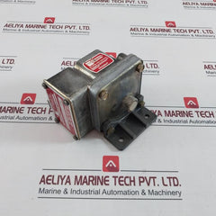 Delaval Turbine D1T-b80-lv Pressure Switch 0.04-5.5 Bar 0.1 Mpa 100 Kpa