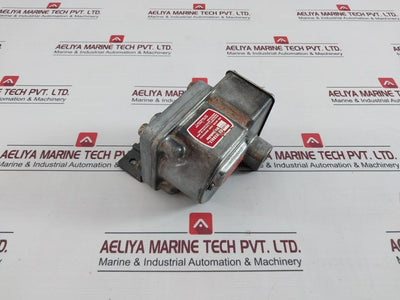 Delaval Turbine D1T-b80-lv Pressure Switch 0.04-5.5 Bar 0.1 Mpa 100 Kpa